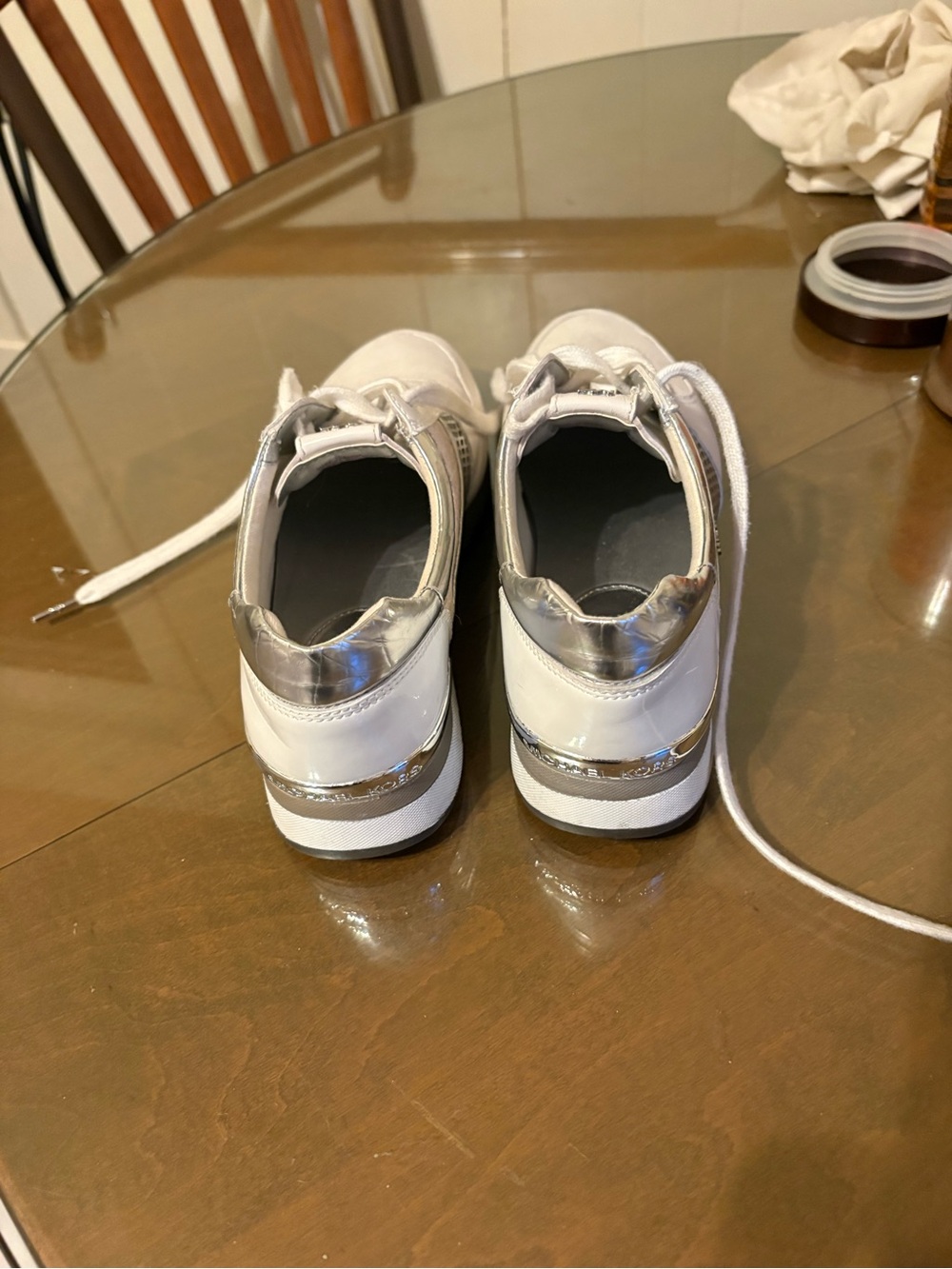 Micheal Kors Tennis shoes - Picture 2 of 5